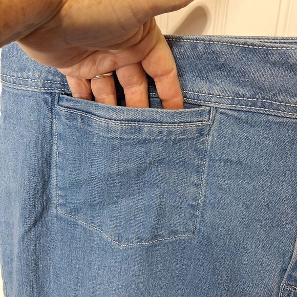 Est 1946 Cato Denim Jeans Womens 26W‎ Blue Classic Fit Stretch Wide Leg Light - Picture 6 of 11